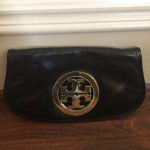 Black Tory Burch clutch